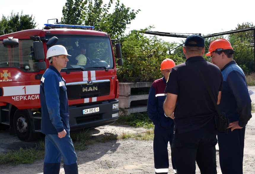 На Черкаській ТЕЦ енергетики спільно з рятувальниками провели протипожежні навчання!